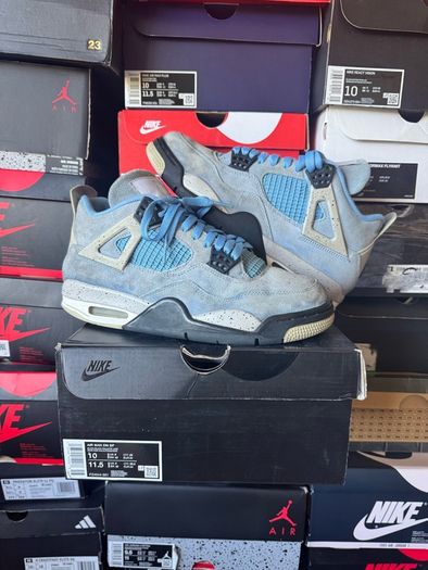 Jordan 4 Retro University Blue CT8527-400
