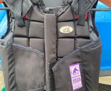 Horse riding body and shoulder protector