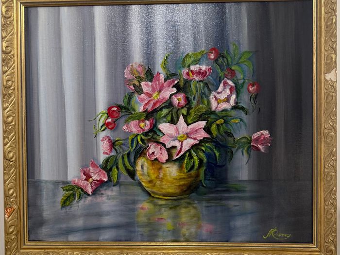 Vintage May McCartney Floral Still Life Oil Painting - Groomsport Studio 1980 (Damaged Frame)