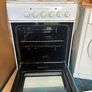 electric oven Image 3