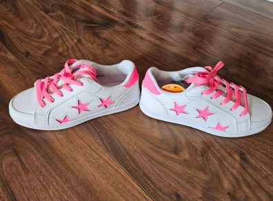 Girls runners Size 1