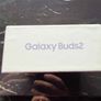 NEW Unused Samsung Galaxy Buds 2 in Lavender Image 2