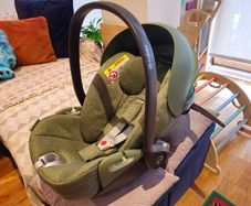 Baby car seat (Cybex Cloud T i-Size) and 360 Base