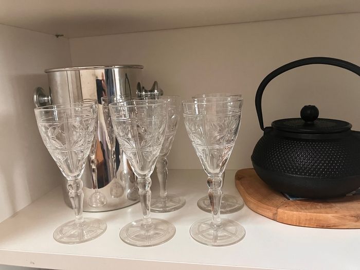 5 glasses