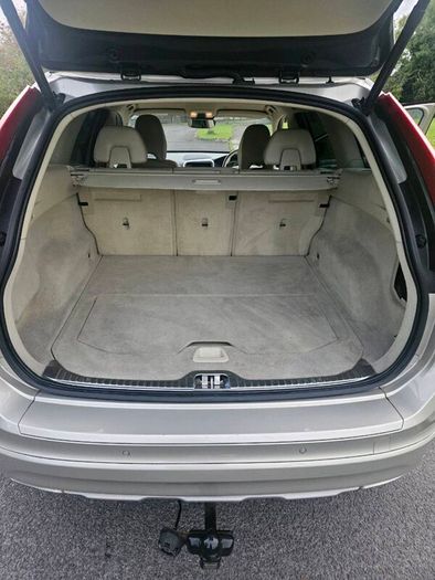 162 Volvo XC60 SE D4 Auto