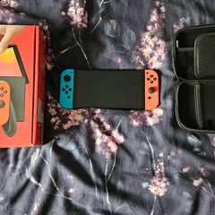 Nintendo Switch OLED + Portable Carry Case