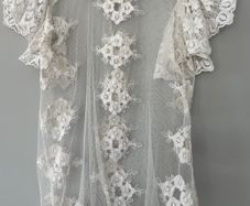 Zara lace and Pearl top size 10
