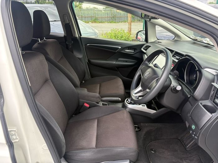 2016 Honda Fit 1.5L Petrol Hybrid Auto New NCT 05/2028