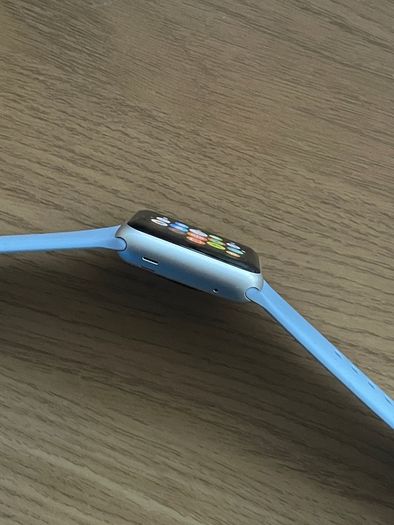 Apple Watch series 1 with box and 5 straps