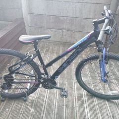 Ladies mountain bike 27.5" Wheel size