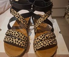Blowfish malibu sandals