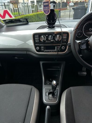 Volkswagen Up Automatic 2015