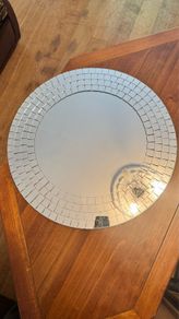 round mirror