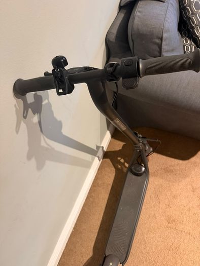 Ninebot Segway eKickScooter ZING C20 Electric Scooter (Kids / Teens)