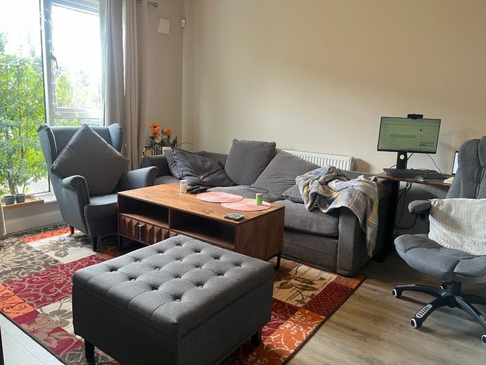 New condition 4 seater comfy sofa with washable covers