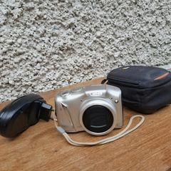 Canon PowerShot SX130 IS Digital Camera + Case & Charger