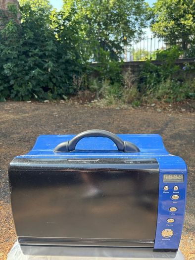 camper van for Sale Has solar panel roof vent Sink gas cooker 12 V microwave