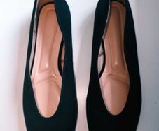 Primark black ballet flats - size 4