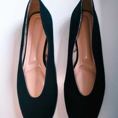Primark black ballet flats - size 4