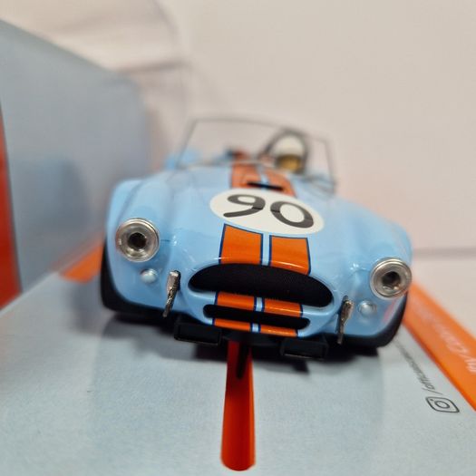 Scalextric C4509 Shelby Cobra - Gulf Edition Slot Car  ( TV classic)