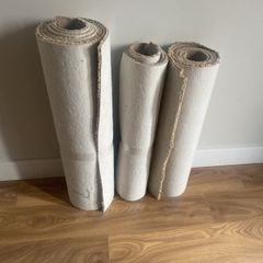 carpet cut-off x 3 rolls