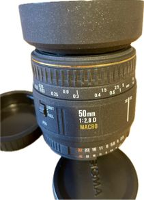 Sigma Nikon Fit 50mm AFD EX f/2.8 true 1:1 macro lens, mint