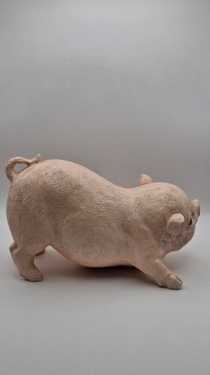 Pair of garden piglet statuet