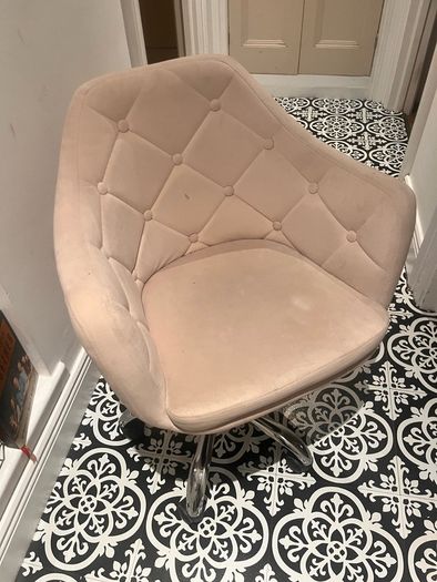 Vanity desk chair