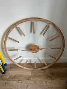 Feature Clock
