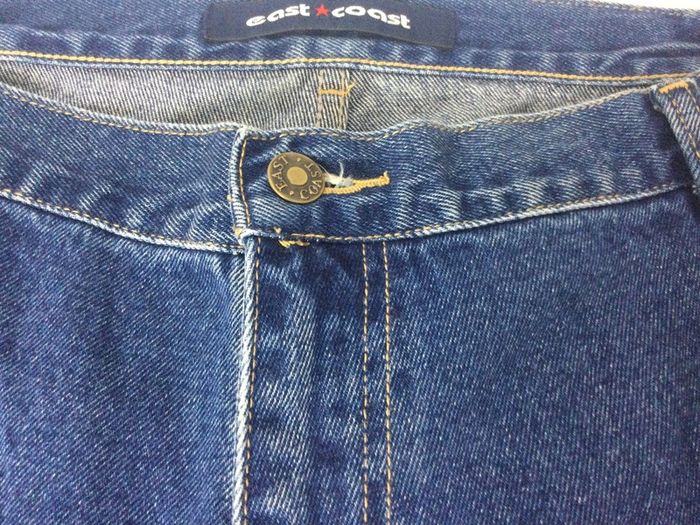 Ladies blue denim plus size jeans size 28L Includes Postage