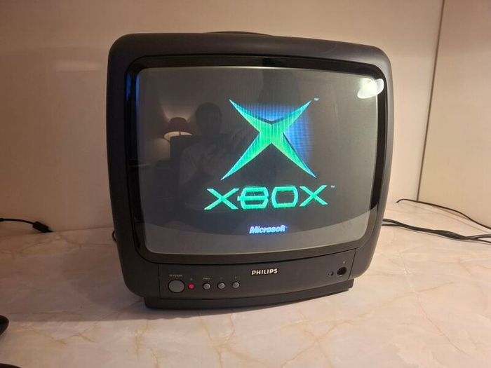 Philips 14" CRT TV (1 of 2)