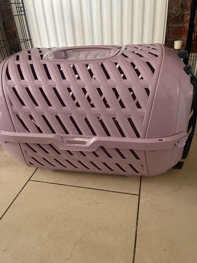 Pet carrier