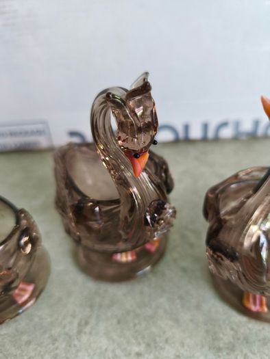 Vintage glass swan figurines, set of 3  glass swan small statues, glass bird figurine, elegant two toned glass swan decor