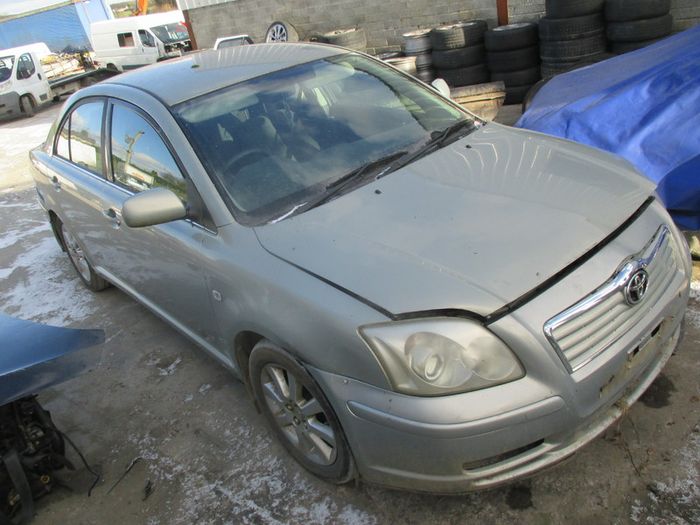 2005 Toyota Avensis