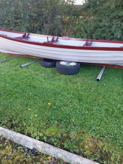 18ft lake boat lynch