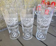 budweiser pint glasses