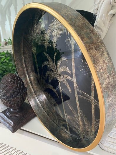 Stunning ShabbyChic /Boutique Style Tray with stunning details and design soft underlay  ..Beautiful as is or perfect for displaying items