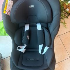 Extended rear facing Car seat