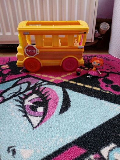 Bea's lalaloopsy doll bus