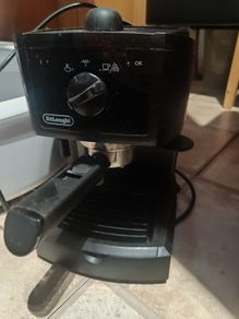 FREE De'Longhi Espresso Coffee Machine