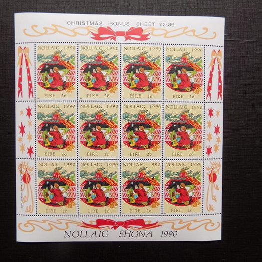 Ireland 1990.Christmas Stamp Sheetlet.Commemorative.MNH.