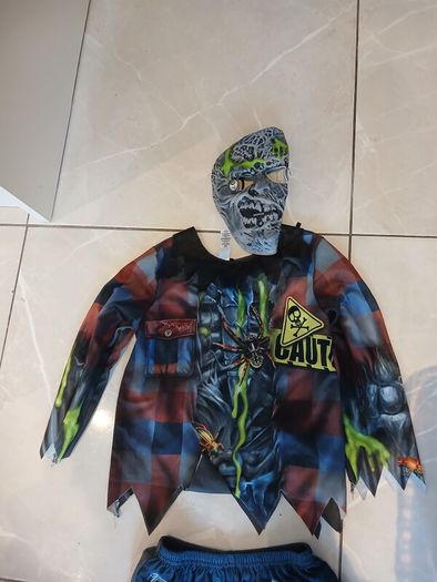 zombie costume