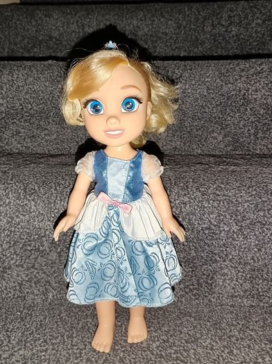 Disney dolls