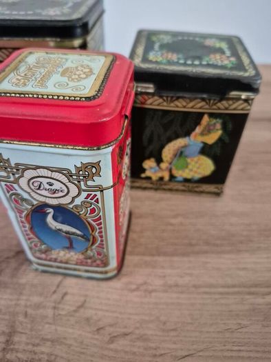 3 vintage tins