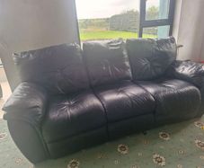 Black Leather 3-Seater Recliner Sofa & 2 Recliner Chairs