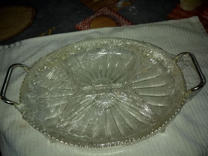 Nut Or Mixed Canby 4 Section Cut Class Insert dish metal  Dish