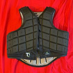 Champion Unisex Kids Titanium Ti22 Body Protector in Black
