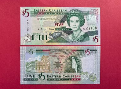 East Caribbean States  5 Dollars 2003 ( M ) Montserrat  (uncirculated)