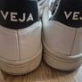 Veja trainers size 11 Image 2