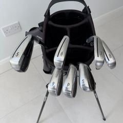 Qi Irons 5-PW regular flex